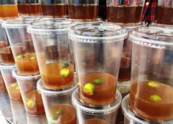 Mầm họa đằng sau những cốc trà chanh, trà quất mát lạnh