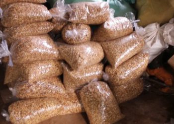 Gần 6 tấn hạt điều kém chất lượng, bị thải loại cho gia súc đem bán cho người dùng