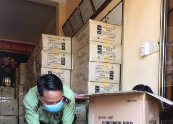 Tạm giữ 2.600 hộp thực phẩm chức năng do nước ngoài sản xuất không có hóa đơn