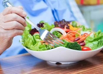 Nhập viện vì thói quen ăn uống giảm 8kg, phổ biến ở người Việt