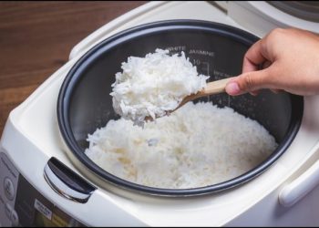 Cơm nguội để qua đêm: Ăn hay không ăn?