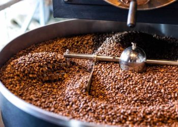 Đắk Nông: Thu giữ lượng lớn cà phê trộn đậu nành chuẩn bị tung ra thị trường.