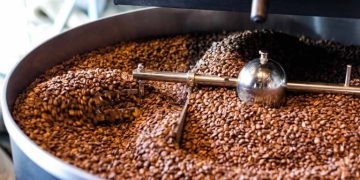 Đắk Nông: Thu giữ lượng lớn cà phê trộn đậu nành chuẩn bị tung ra thị trường.